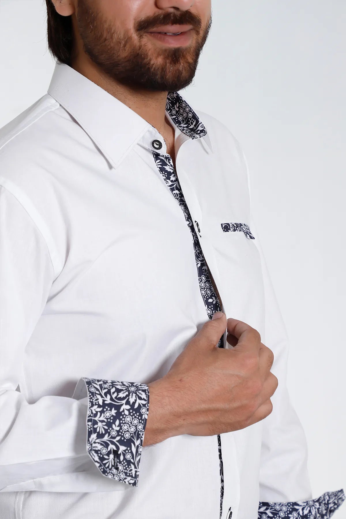 Lederhosen Men Traditional White Shirt with Embellishment on Collar and Cuffs.